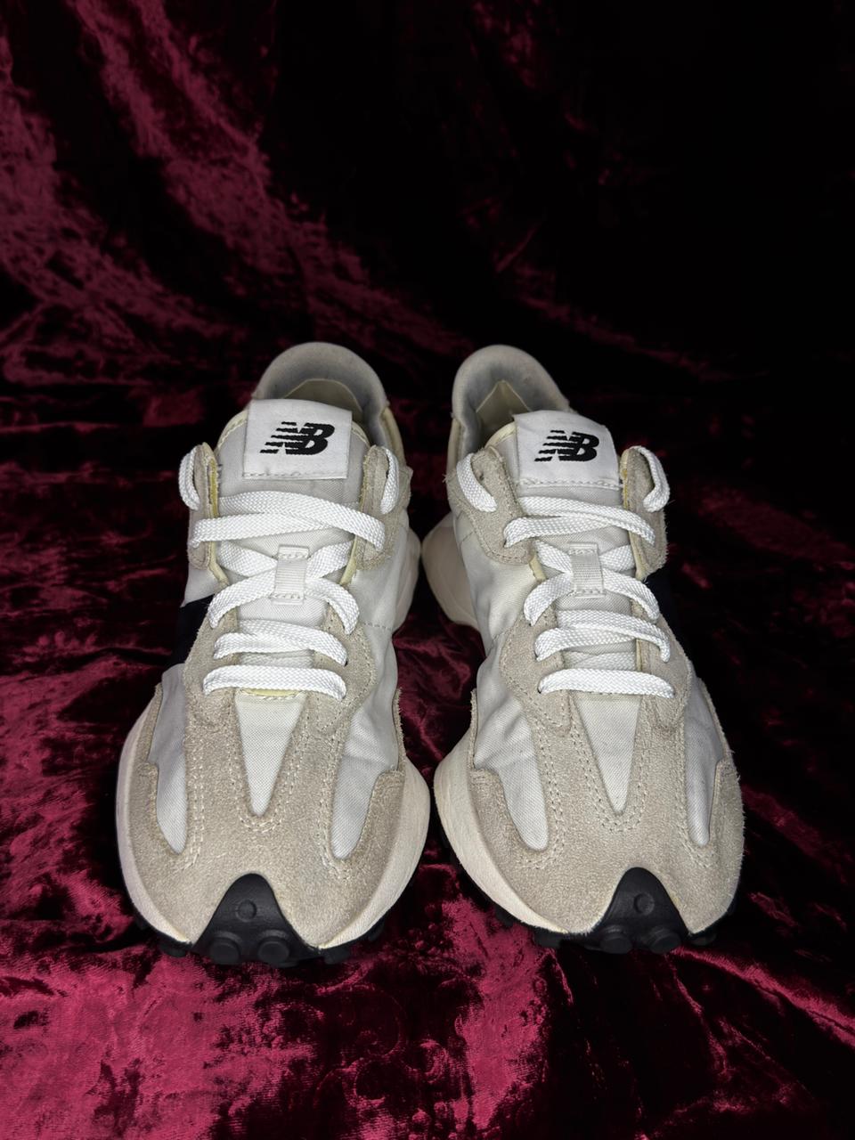 New Balance 327
